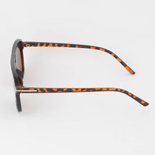 Load image into Gallery viewer, 3AM BY H&amp;D ACCESSORIES - Bright Tinted Aviator Sunglasses
