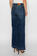 Load image into Gallery viewer, TUMMY CONTROL HIGH RISE MODERN WIDE JEANS
